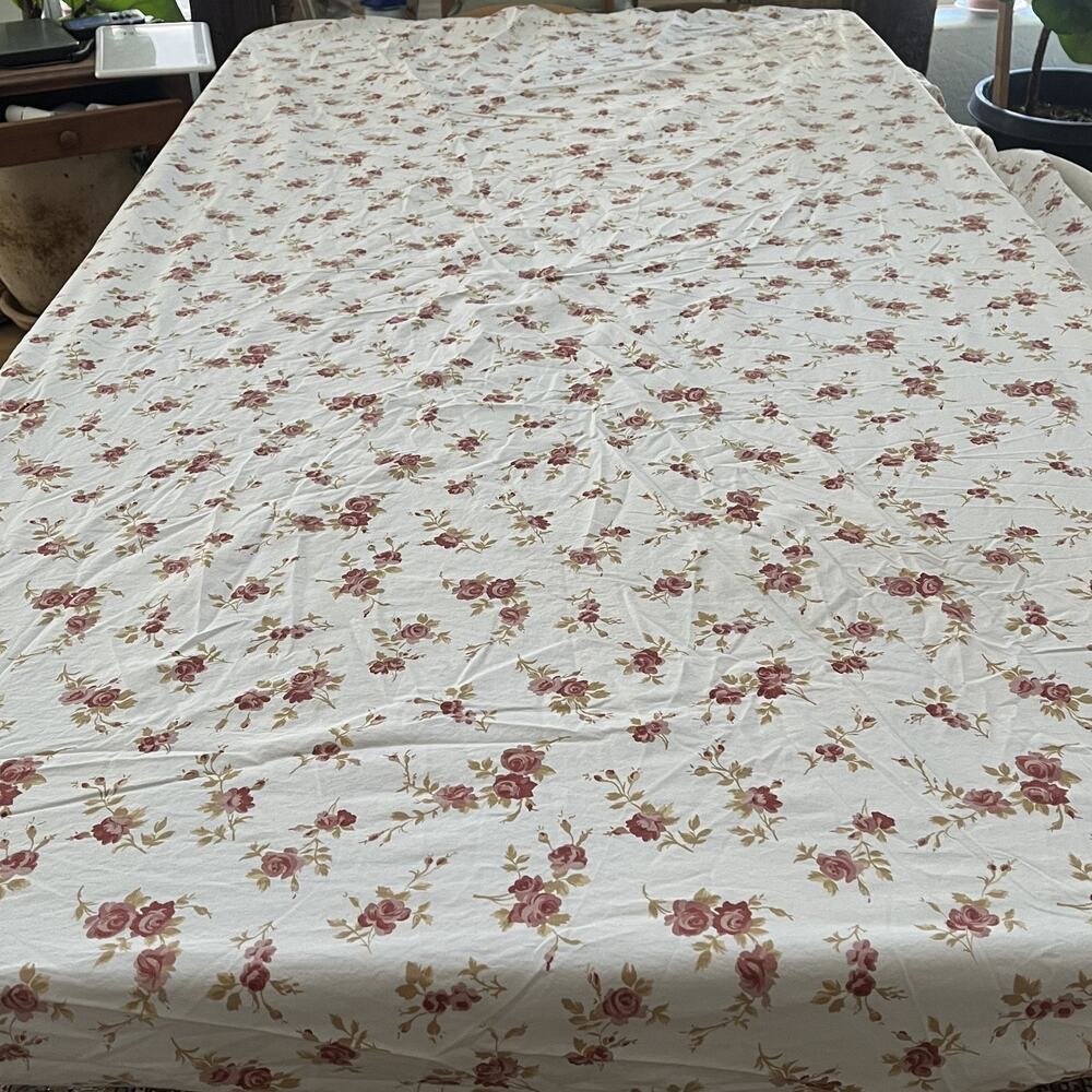 Pottery Barn Floral 100% Cotton Fitted Sheet 77" x 72"